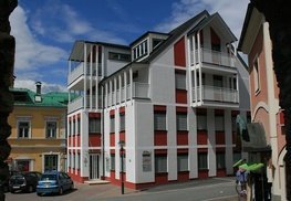 Wohn- und Geschäftshaus - Maier &amp; Knauss WEG